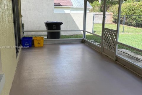 Villa ou maison à louer à Boynton Beach, Floride: 3 chambres, 141.4 m2 № 1999545 - photo 16
