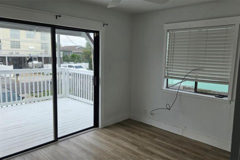Casa en venta en Panama City, Florida, 6 dormitorios, 167.22 m2 № 1908548 - foto 10