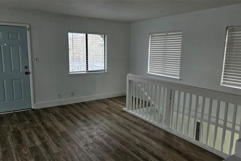 Casa en venta en Panama City, Florida, 6 dormitorios, 167.22 m2 № 1908548 - foto 13