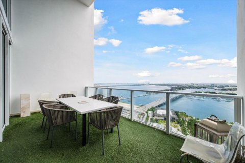 Купить кондоминиум в Майами, Флорида 3 комнаты, 365.29м2, № 2413208 - фото 2