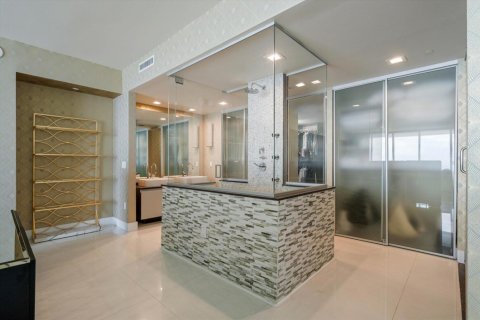 Купить кондоминиум в Майами, Флорида 3 комнаты, 365.29м2, № 2413208 - фото 4