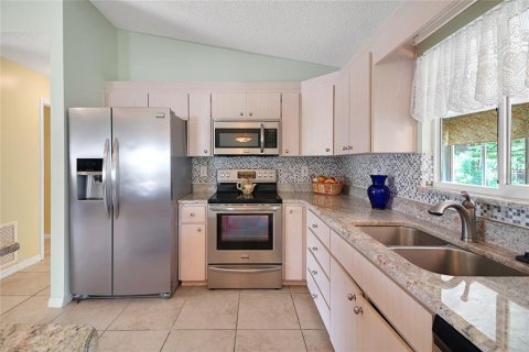 House in Summerfield, Florida 2 bedrooms, 129.88 sq.m. № 1250084 - photo 13