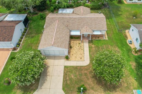 House in Summerfield, Florida 2 bedrooms, 129.88 sq.m. № 1250084 - photo 2