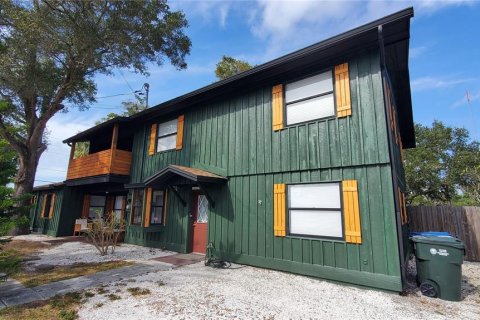 Duplex in Largo, Florida 7 bedrooms, 323.02 sq.m. № 2213160 - photo 3