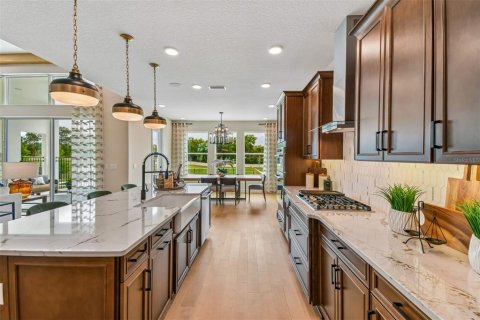 Villa ou maison à vendre à Apopka, Floride: 4 chambres, 327.76 m2 № 2405367 - photo 8