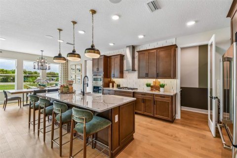 Villa ou maison à vendre à Apopka, Floride: 4 chambres, 327.76 m2 № 2405367 - photo 6