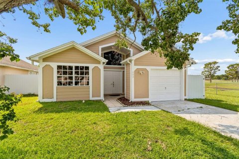 Casa en Orlando, Florida 3 dormitorios, 105.82 m2 № 2215599