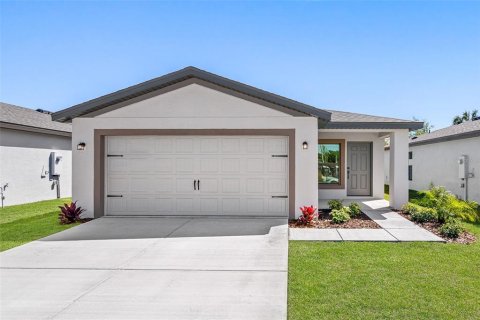 House in Lakeland, Florida 3 bedrooms, 158.58 sq.m. № 2277632