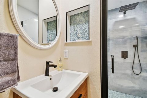 Купить кондоминиум в Мадейра - Бич, Флорида 5 комнат, 96.62м2, № 2213084 - фото 27