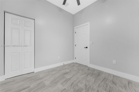 Снять в аренду виллу или дом в Майами, Флорида 4 спальни, 135.08м2, № 1987276 - фото 29