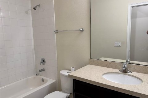 Touwnhouse à vendre à Lake Mary, Floride: 4 chambres, 201.41 m2 № 1870645 - photo 16