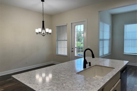 Touwnhouse à vendre à Lake Mary, Floride: 4 chambres, 201.41 m2 № 1870645 - photo 6