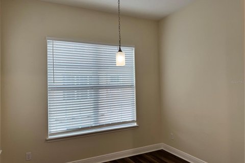 Touwnhouse à vendre à Lake Mary, Floride: 4 chambres, 201.41 m2 № 1870645 - photo 4