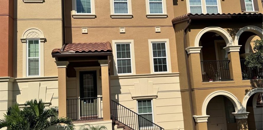 Touwnhouse à Lake Mary, Floride 4 chambres, 201.41 m2 № 1870645