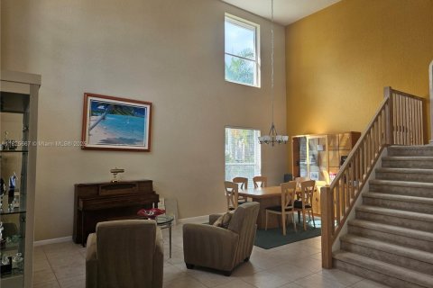 House in Boca Raton, Florida 4 bedrooms, 311.87 sq.m. № 1797541 - photo 5