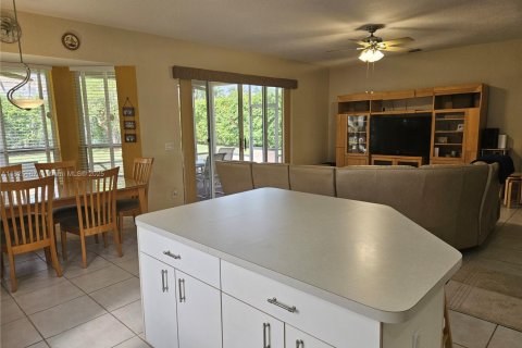House in Boca Raton, Florida 4 bedrooms, 311.87 sq.m. № 1797541 - photo 12