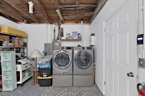 House in Saint Petersburg, Florida 2 bedrooms, 100.33 sq.m. № 2259031 - photo 29