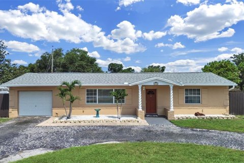 Casa en Saint Petersburg, Florida 2 dormitorios, 100.33 m2 № 2259031