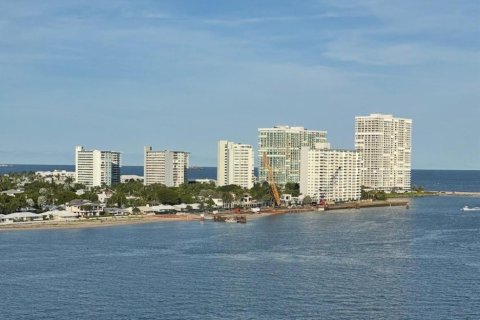 Condo in Fort Lauderdale, Florida, 3 bedrooms № 2082000 - photo 23