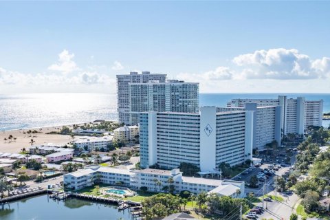 Condo in Fort Lauderdale, Florida, 3 bedrooms № 2082000 - photo 2