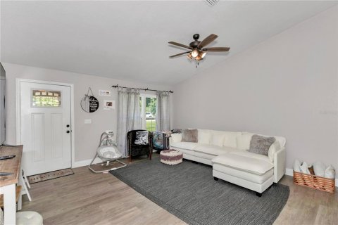 House in Belleview, Florida 3 bedrooms, 124.12 sq.m. № 2204727 - photo 7