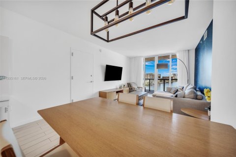 Copropriété à vendre à Hallandale Beach, Floride: 2 chambres, 94.76 m2 № 2063074 - photo 12