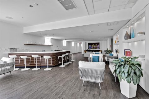 Copropriété à vendre à Hallandale Beach, Floride: 2 chambres, 94.76 m2 № 2063074 - photo 28