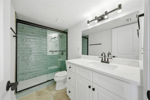Condo in South Pasadena, Florida, 1 bedroom № 2219348 - photo 17