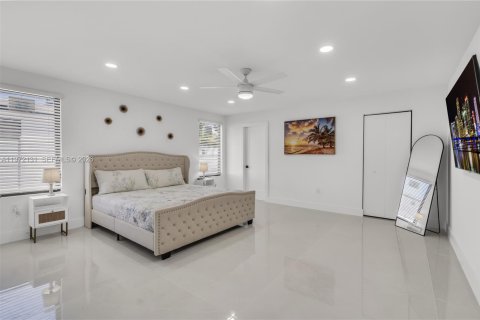 Купить виллу или дом в Майами, Флорида 5 спален, 233.46м2, № 2033853 - фото 18