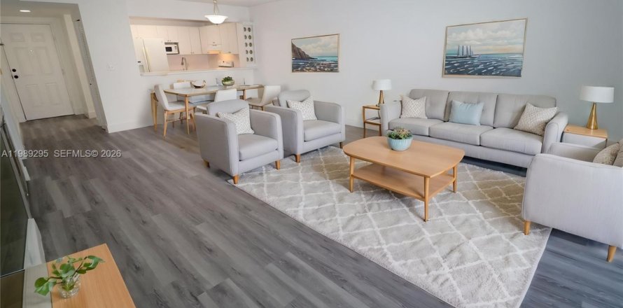 Condo à North Miami Beach, Floride, 3 chambres  № 2062258