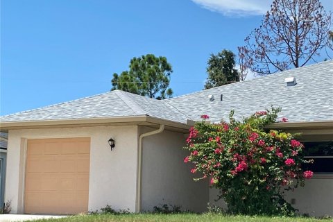 Casa en alquiler en Englewood, Florida, 2 dormitorios, 217.58 m2 № 1919658 - foto 1