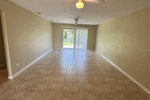Casa en alquiler en Englewood, Florida, 2 dormitorios, 217.58 m2 № 1919658 - foto 9