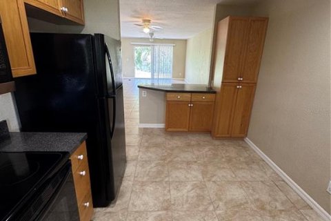 Casa en alquiler en Englewood, Florida, 2 dormitorios, 217.58 m2 № 1919658 - foto 8