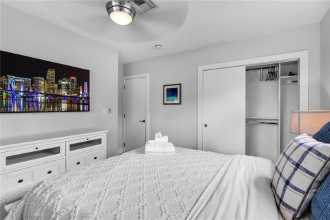 Casa en alquiler en Pompano Beach, Florida, 4 dormitorios, 152.17 m2 № 2054394 - foto 22