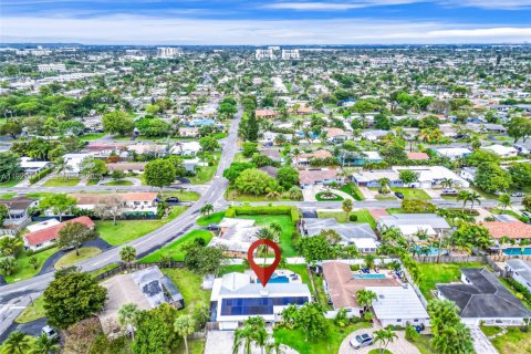 Casa en alquiler en Pompano Beach, Florida, 4 dormitorios, 152.17 m2 № 2054394 - foto 28