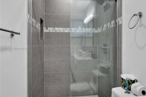 Casa en alquiler en Pompano Beach, Florida, 4 dormitorios, 152.17 m2 № 2054394 - foto 15