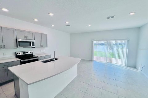 Touwnhouse à louer à Kissimmee, Floride: 3 chambres, 127.55 m2 № 2405538 - photo 5