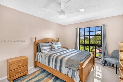 Купить кондоминиум в Лодерхилл, Флорида 3 спальни, 141.77м2, № 1956182 - фото 25