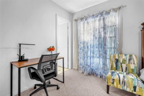 Купить кондоминиум в Лодерхилл, Флорида 3 спальни, 141.77м2, № 1956182 - фото 21