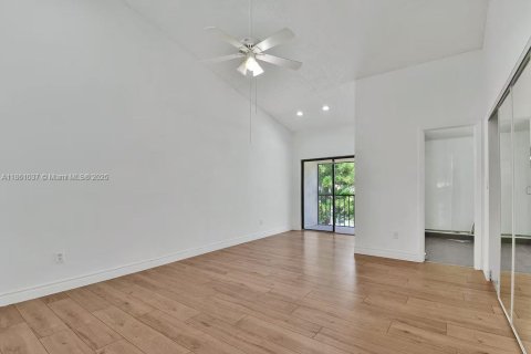 Townhouse in Aventura, Florida 4 bedrooms, 160.07 sq.m. № 1890122 - photo 19