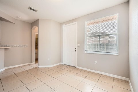Touwnhouse à vendre à Homestead, Floride: 4 chambres, 154.31 m2 № 1945959 - photo 17