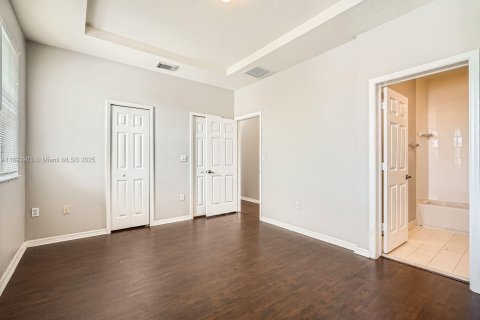 Touwnhouse à vendre à Homestead, Floride: 4 chambres, 154.31 m2 № 1945959 - photo 9