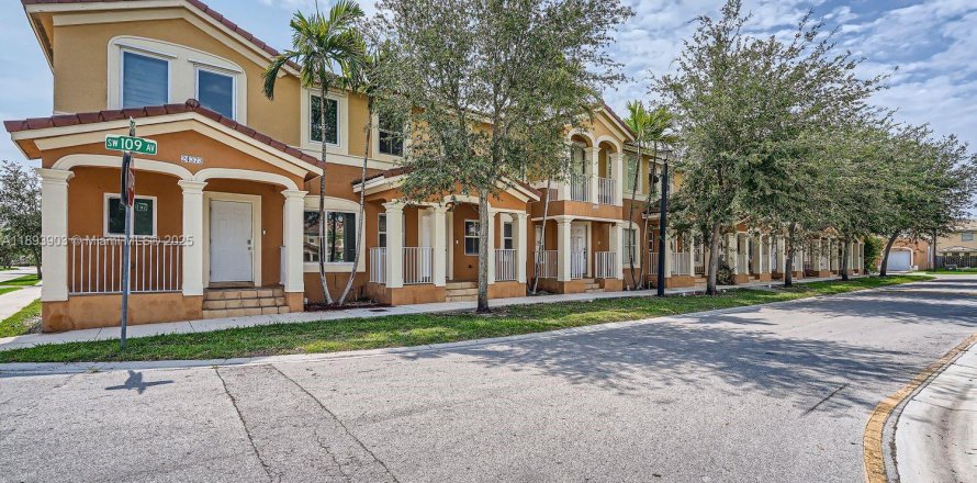 Touwnhouse à Homestead, Floride 4 chambres, 154.31 m2 № 1945959