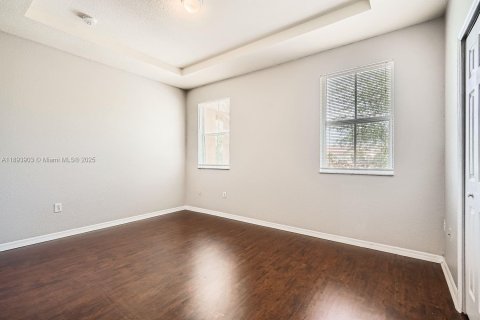 Touwnhouse à vendre à Homestead, Floride: 4 chambres, 154.31 m2 № 1945959 - photo 12