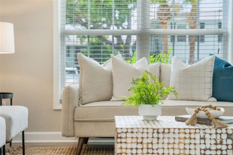 Condo in Orlando, Florida, 1 bedroom  № 1883339 - photo 22