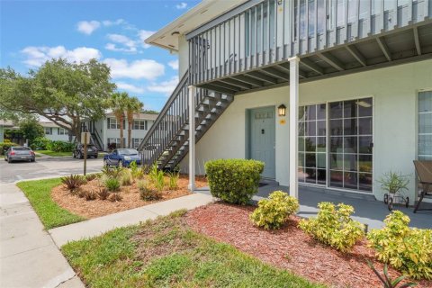 Condo in Orlando, Florida, 1 bedroom  № 1883339 - photo 18