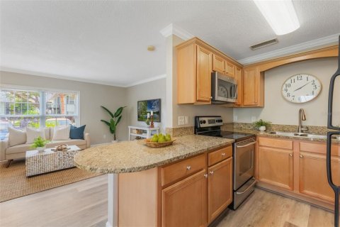 Condo in Orlando, Florida, 1 bedroom  № 1883339 - photo 7
