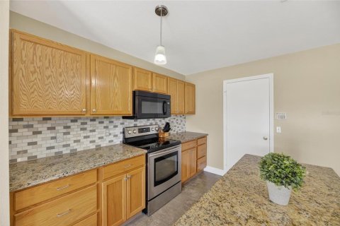 Casa en venta en Wesley Chapel, Florida, 4 dormitorios, 180.6 m2 № 1918512 - foto 7