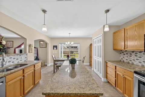 Casa en venta en Wesley Chapel, Florida, 4 dormitorios, 180.6 m2 № 1918512 - foto 9