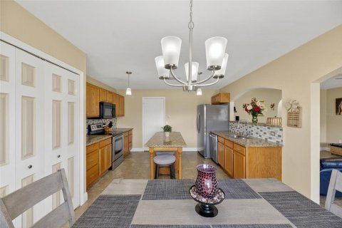 Casa en venta en Wesley Chapel, Florida, 4 dormitorios, 180.6 m2 № 1918512 - foto 5